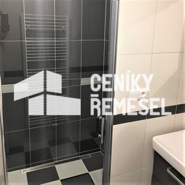 Montáž sprchových skleněných dveří