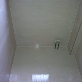 obklady a dlažby v zrekonstruované koupelně
