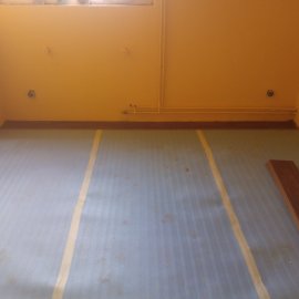 pokládka laminátové podlahy