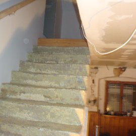 schody před pokládkou podlahy
