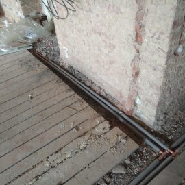 rekonstrukce bytu v Praze 10 - rozvod topení