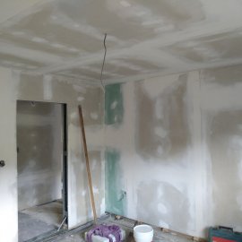 částečná rekonstrukce bytu a přístavby