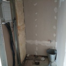 částečná rekonstrukce bytu a přístavby