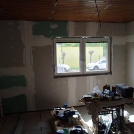 částečná rekonstrukce bytu a přístavby