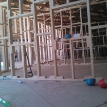 sádrokartonové příčky na dřevěné konstrukci