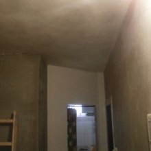 stěrkování stěn a stropu