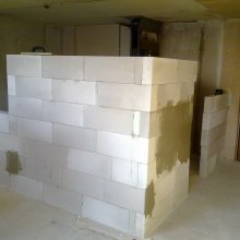 zdění příček z Ytongu