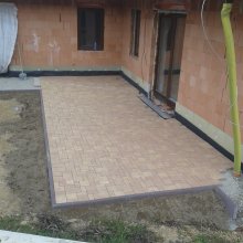 pokládka zámkové dlažby