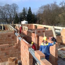 zdění obvodového zdiva