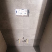 Rekonstrukce bytu v Praze 6 - obložený geberit