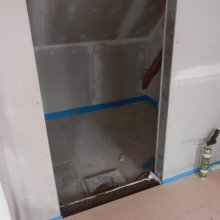 Těně - RD - pokládka plovoucí podlahy