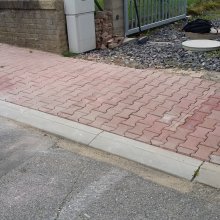 Praha - oprava chodníku