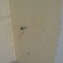 Plzeň - ZŠ - montáž obkladů