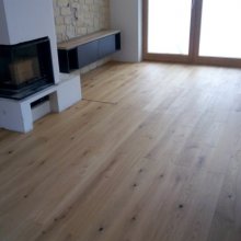 Praha - pokládka třívrstvé podlahy