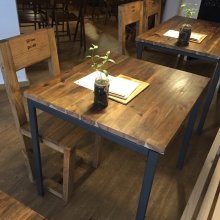 Liberec - Výroba dřevěného nábytku z masivu