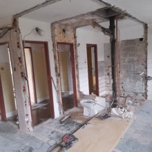 Týniště nad Orlicí - Komenského - demontáže a bourací práce, zednické práce